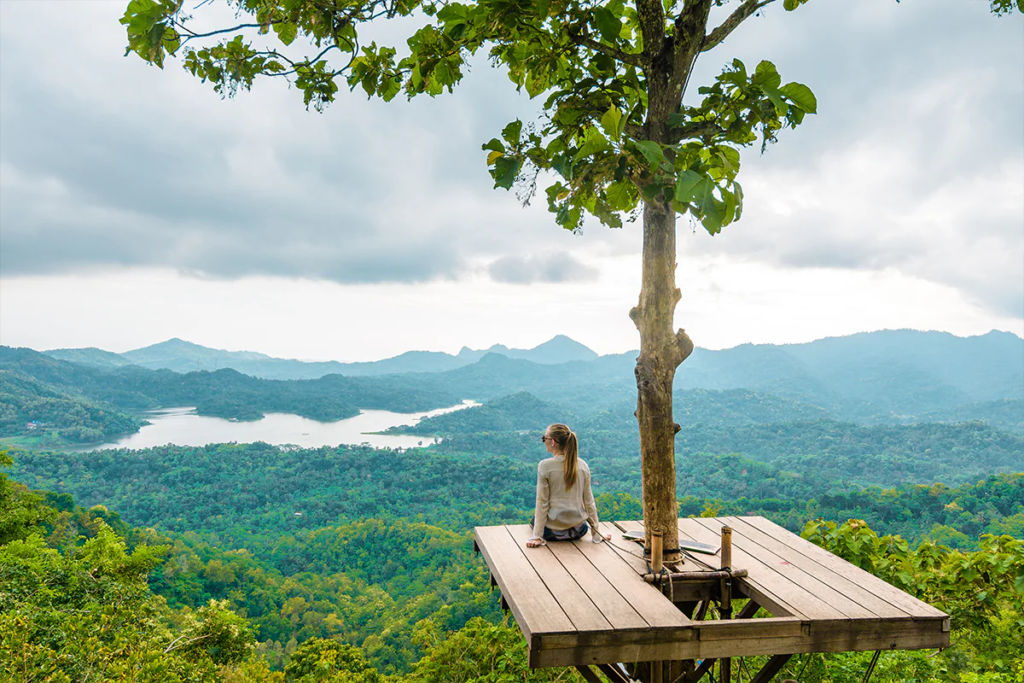 Petualangan di Jawa: Temukan 8 Rute Perjalanan Darat yang Luar Biasa