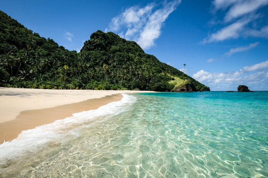 pantai Indonesia yang luar biasa dan tidak boleh dilewatkan